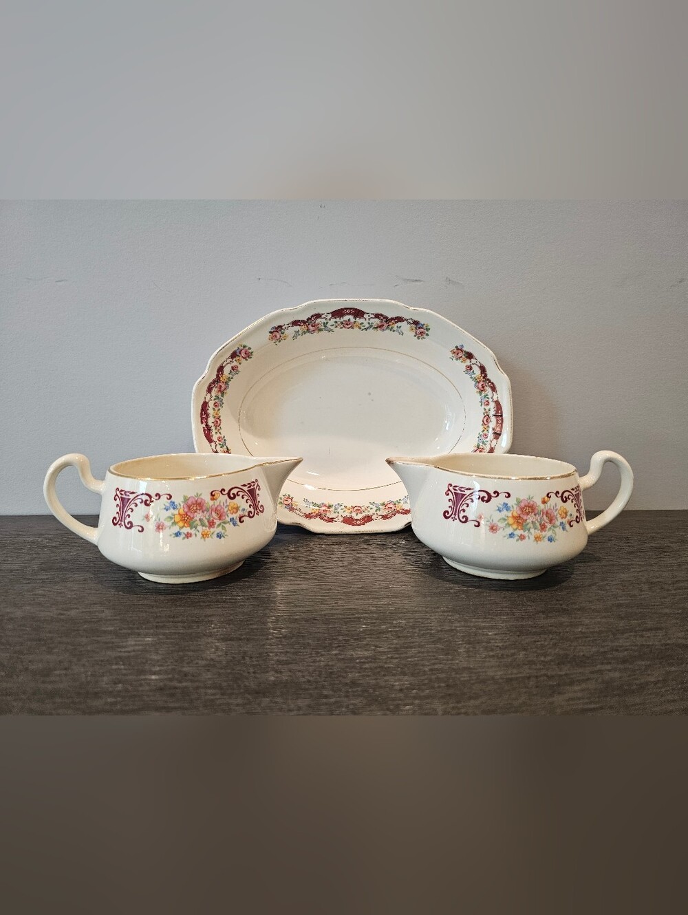 Vintage Homer Laughlin Ceramic Creamers And Tray
